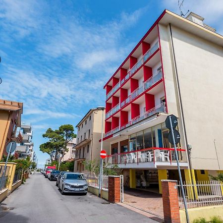 Hotel Serafini Rimini Bagian luar foto