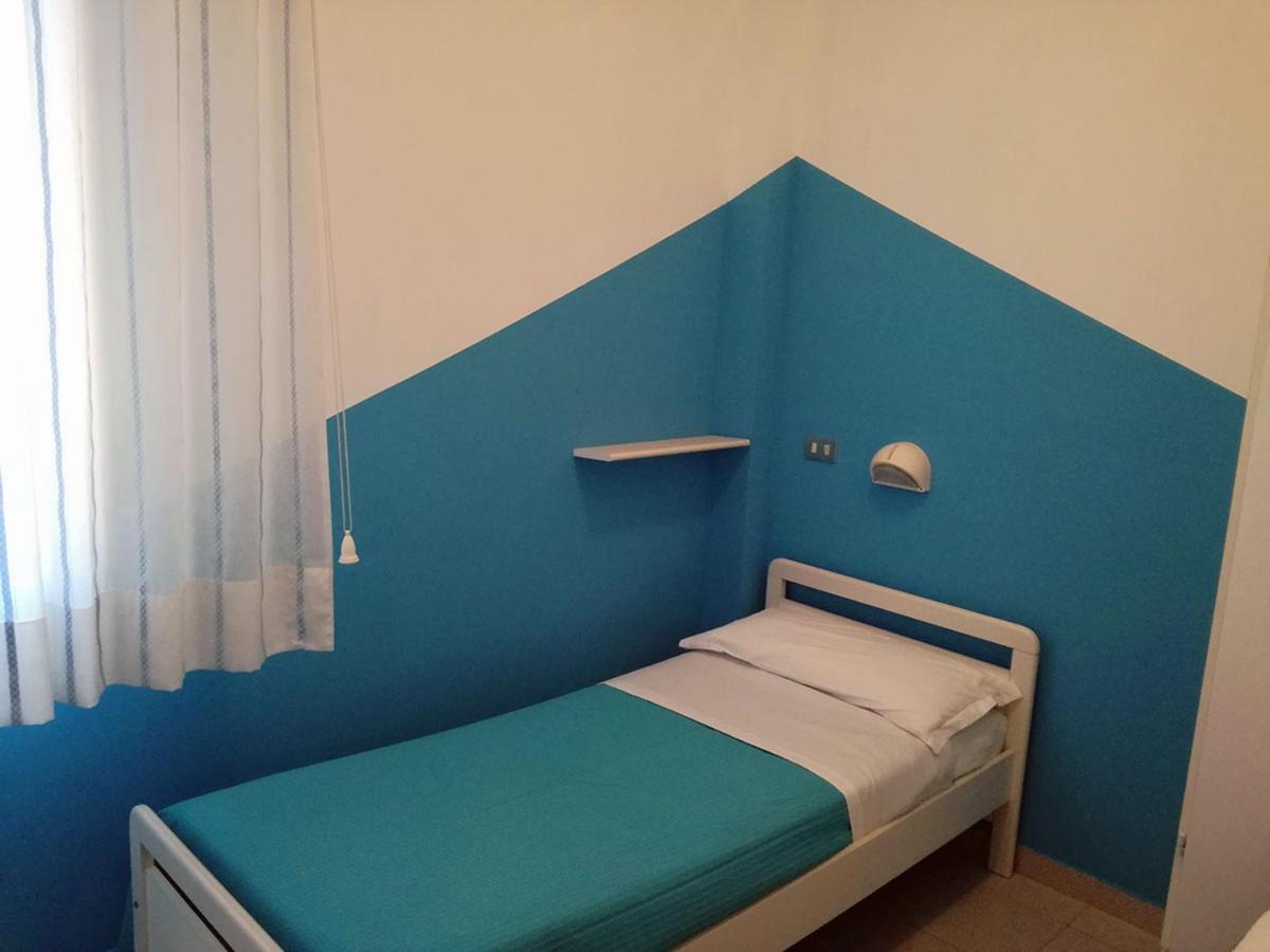 Hotel Serafini Rimini Bagian luar foto