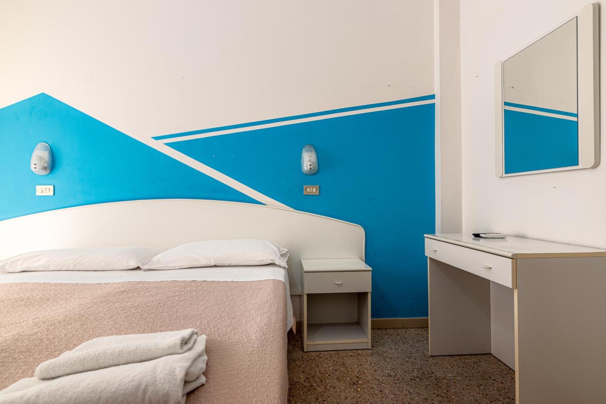Hotel Serafini Rimini Bagian luar foto