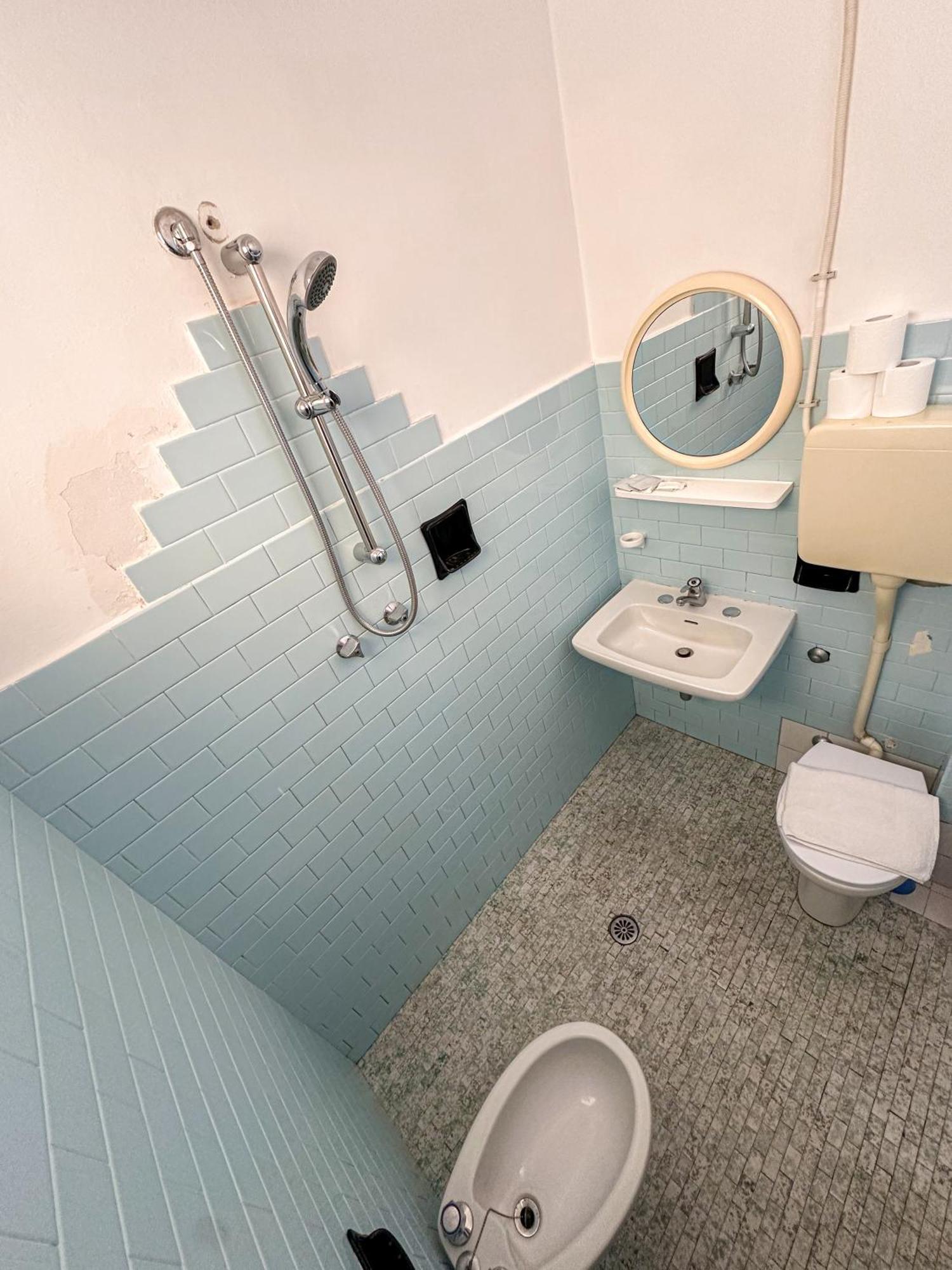 Hotel Serafini Rimini Bagian luar foto